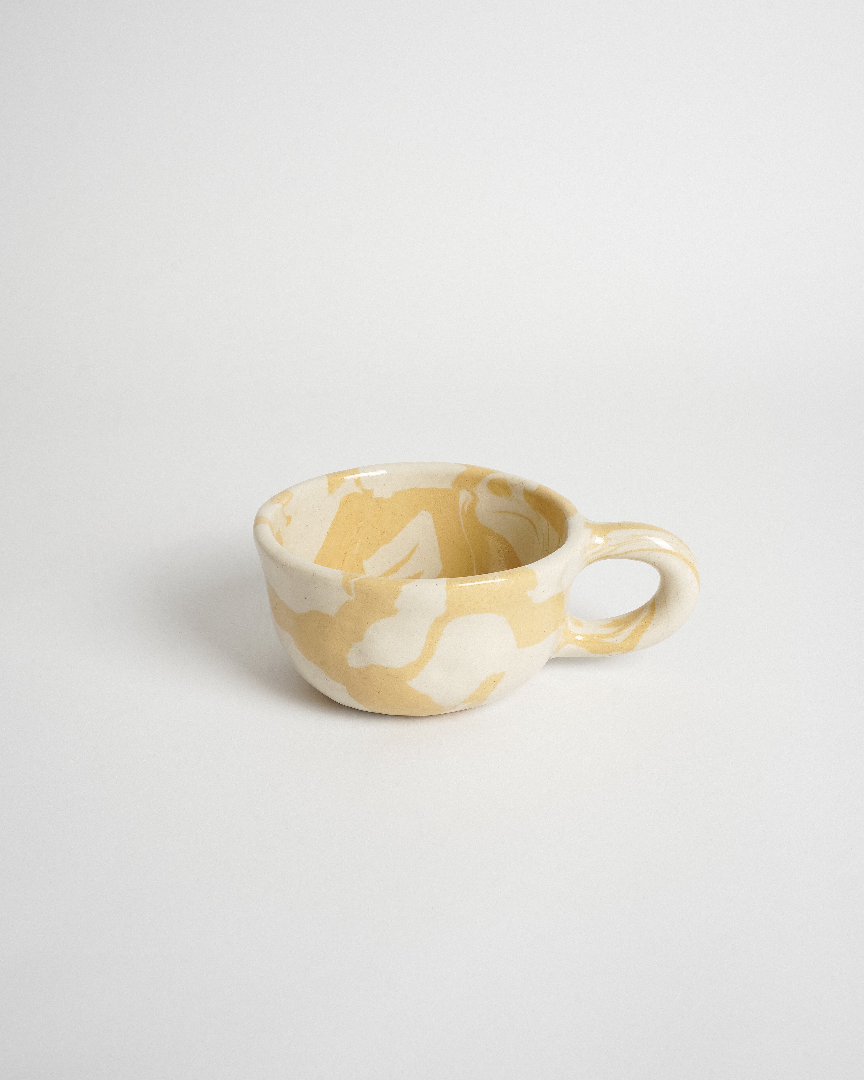 Lattle mug Marble Yellow